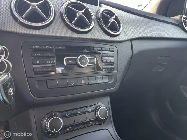 Mercedes-Benz B-Klasse 180 Ambition 2014 Benzine 14