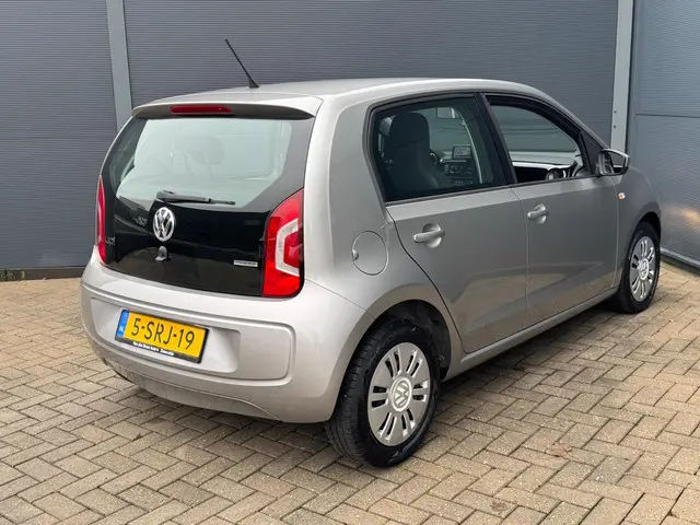 Volkswagen up! 1.0 move up! 5 Deurs / Navi / Nap 2014 Benzine 4