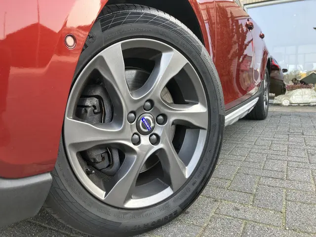 Volvo V40 Cross Country 1.5 T3 Summum 2016 Benzine 16