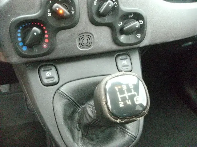 Fiat Panda 0.9 TwinAir Lounge / Airco 2013 Benzine 11