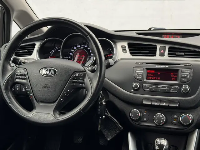 Kia cee'd Sportswagon 1.6 GDI Comfort Pack 2013 Benzine 17