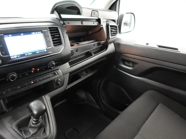 Peugeot Expert 1.5 BlueHDI 120PK L2 2023 Diesel 21