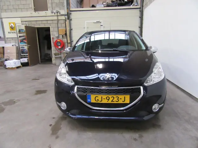 Peugeot 208 1.2 PureTech Style Pack 2015 Benzine 3