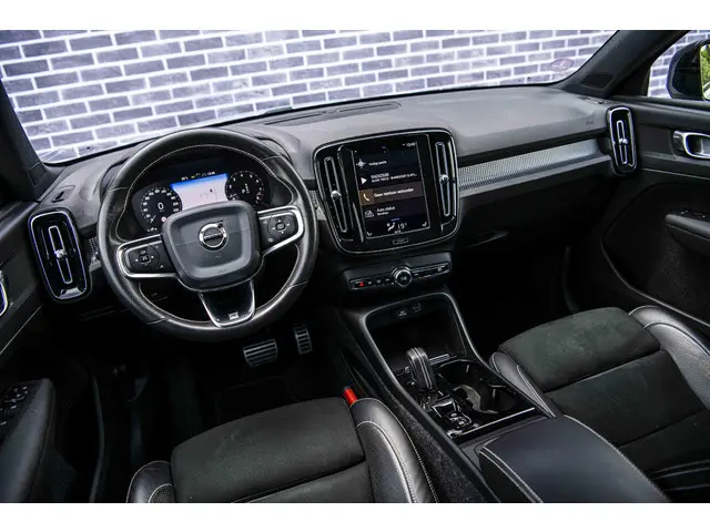 Volvo XC40 T4 190pk Geartronic R-Design 2019 Benzine 11