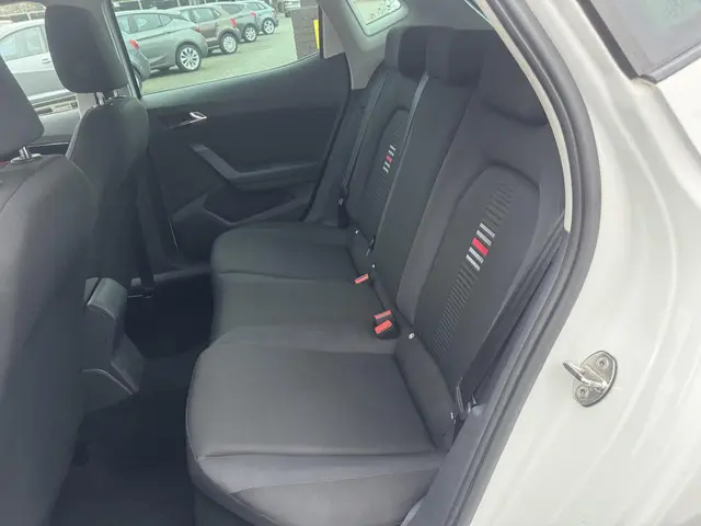 SEAT Ibiza 1.0 TSI FR Business Intense 2018 Benzine 28