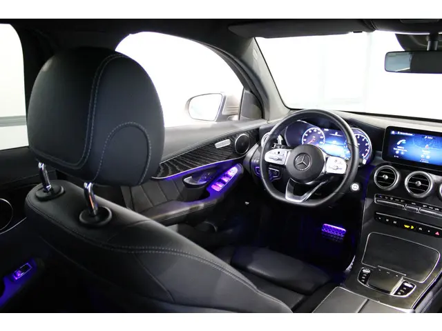 Mercedes-Benz GLC Coupé 300 4MATIC Premium 2019 Benzine 36