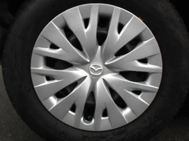 Mazda 2 Hybrid 1.5 Prime-line 2024 Hybride Benzine 26