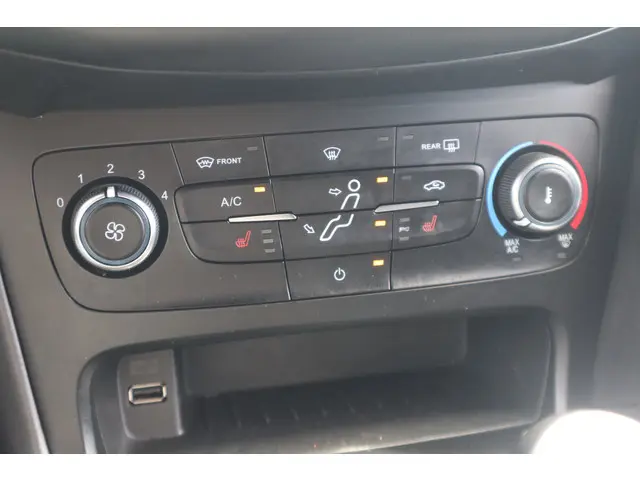 Ford Focus Wagon 1.0 2018 Benzine 31