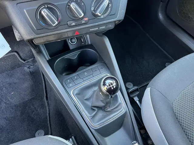 SEAT Ibiza 1.0 EcoTSI Style Connect Carplay 2016 Benzine 15