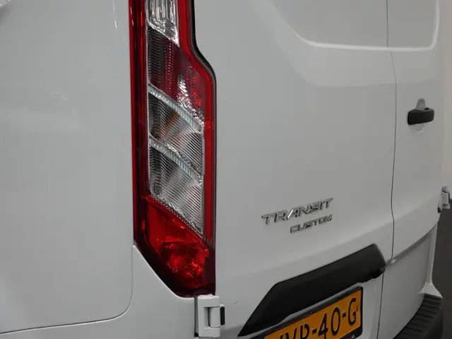 Ford Transit Custom 300 2.0 TDCI L2H1 Trend 2023 Diesel 8