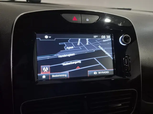 Renault Clio Estate TCe 90PK Limited 2019 Benzine 10