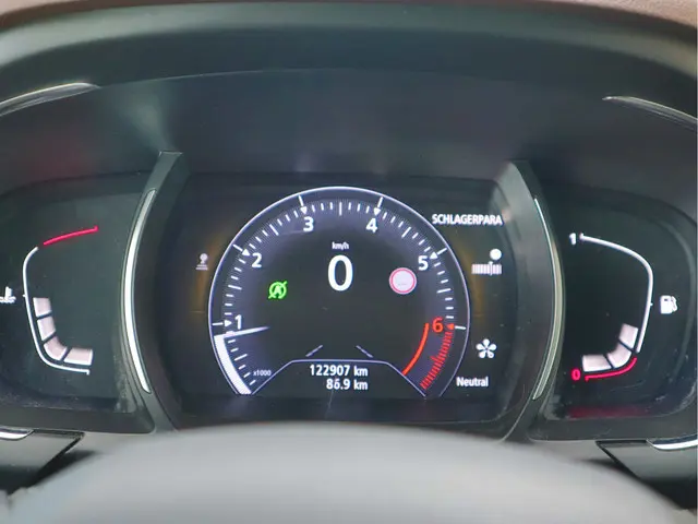 Renault Scénic 1.2 TCe Intens 2016 Benzine 10