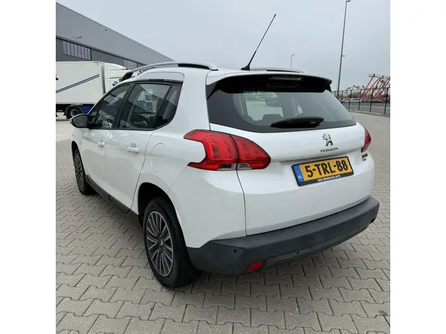 Peugeot 2008 1.2 Allure | Automaat | Navi | NW APK ! 2014 Benzine 4