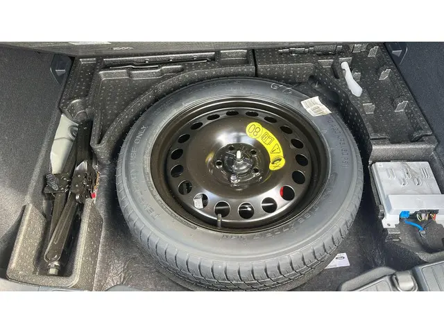 Ford Kuga 2.5 FHEV ST-Line X 2024 Hybride Benzine 45