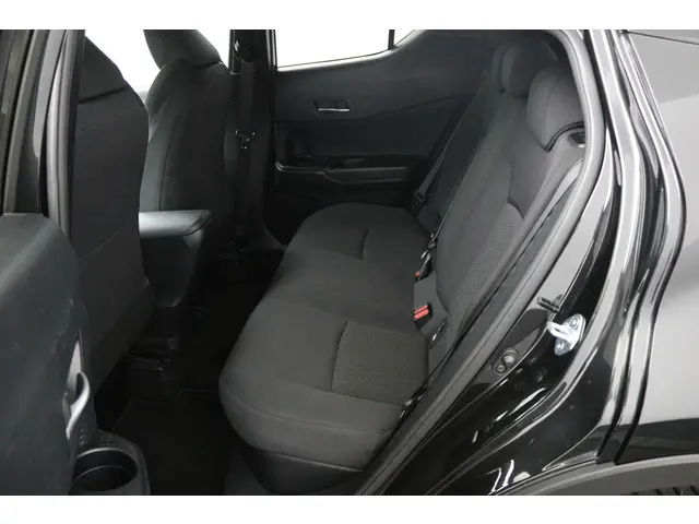 Toyota C-HR 1.8 Hybrid Energy 2018 Hybride Benzine 18