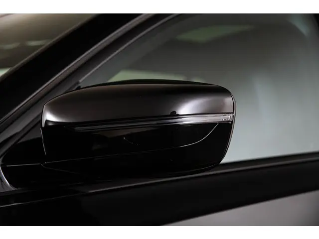 BMW 3 Serie Touring 330i 2023 Benzine 28