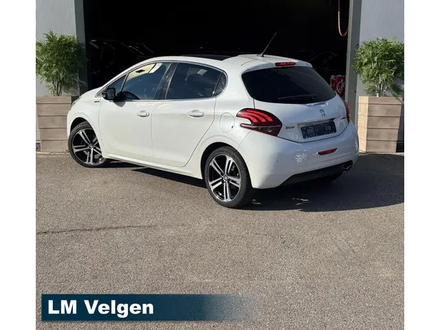 Peugeot 208 3