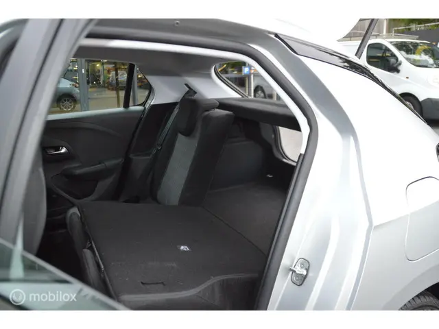 Opel Corsa 1.2 Edition 2022 Benzine 15