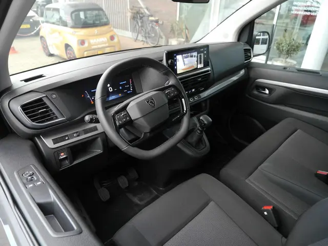 Peugeot Expert 2.0 BlueHDi 145 L3 2024 Diesel 6