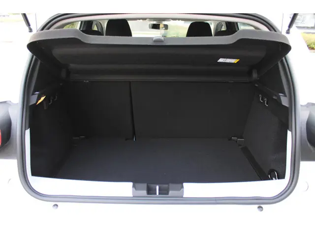 Dacia Sandero Stepway TCe 90 Comfort 2022 Benzine 17