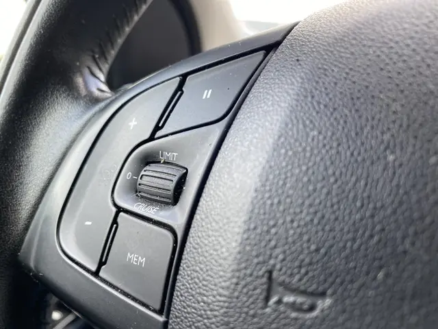 Citroën C4 Cactus 1.2 PureTech Business 2016 Benzine 12