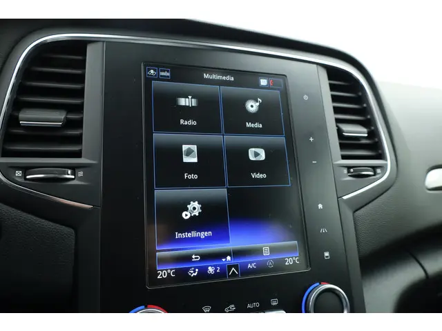 Renault Mégane Estate 1.3 TCe Limited 2020 Benzine 19