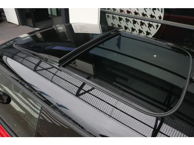 MINI 3-Deurs Cooper C 2024 Benzine 13
