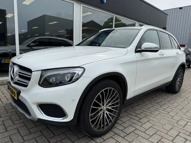 Mercedes-Benz GLC 250 4MATIC 2016 Benzine 3