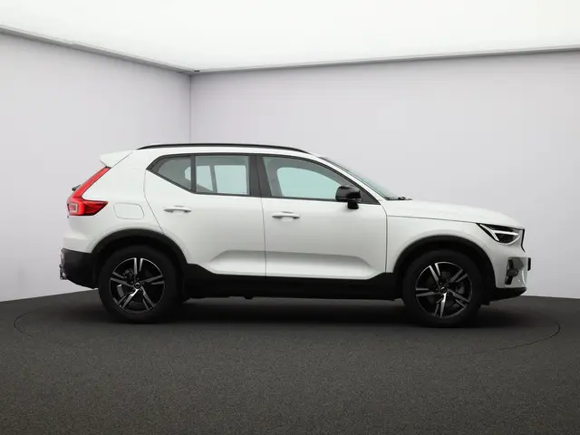 Volvo XC40 2.0 B4 Plus Dark 2024 Benzine 6