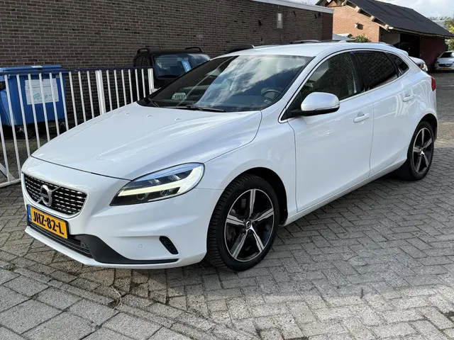 Volvo V40 2