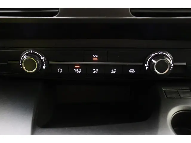Peugeot Partner 1.5 BlueHDi 100 L1 2023 Diesel 18