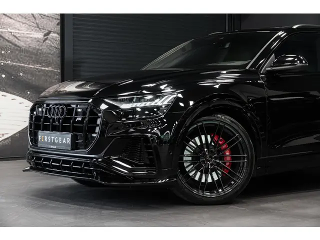Audi SQ8 4.0 TFSI quattro 2023 Benzine 4