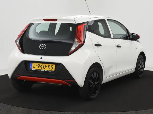 Toyota Aygo 1.0 VVT-i x-fun 2021 Benzine 7