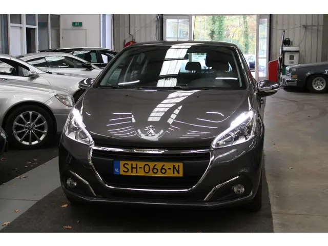 Peugeot 208 1.2 PureTech Blue Lion 2018 Benzine 5