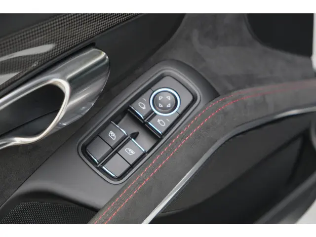 Porsche 911 3.8 GT3 476pk 2015 Benzine 35