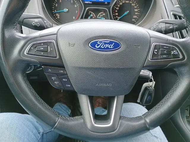 Ford Focus Wagon 1.0 Titanium Edition 2014 Benzine 9