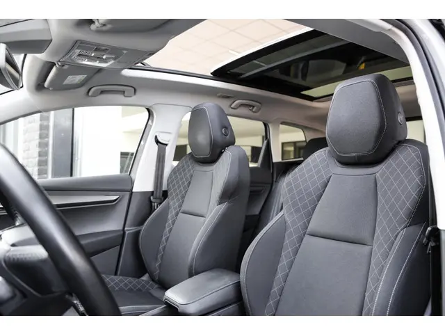 Škoda Karoq 3