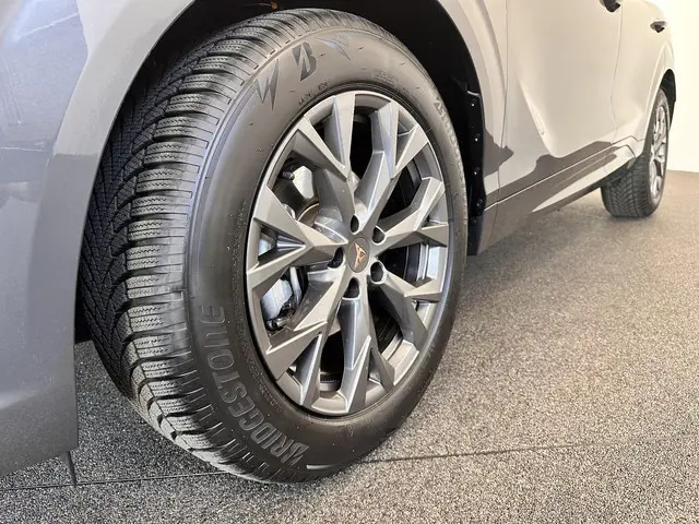 CUPRA Terramar 1.5 TSI e-Hybrid Business 2025 Benzine 8