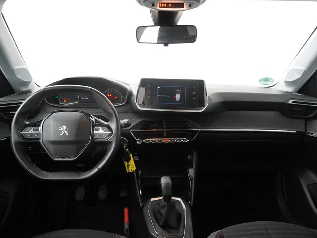 Peugeot 208 1.2 PureTech Active 2021 Benzine 12