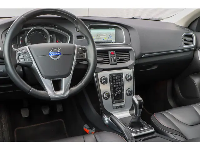 Volvo V40 2.0 D4 Ocean Race Business 2014 Diesel 33