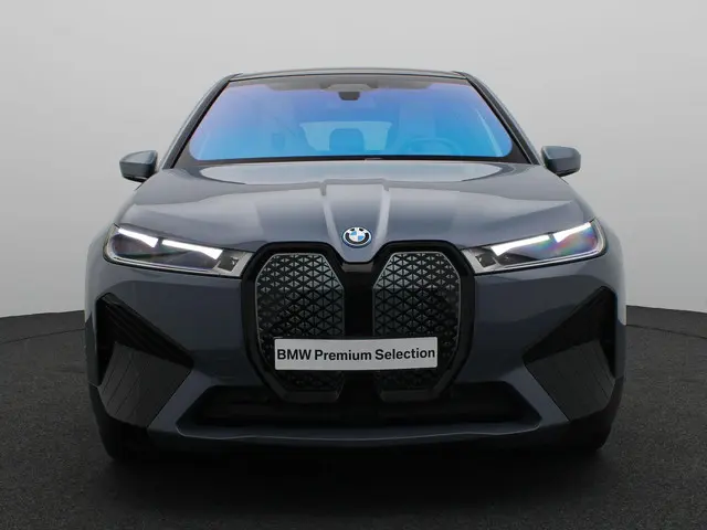 BMW iX xDrive40 2024 Elektrisch 3