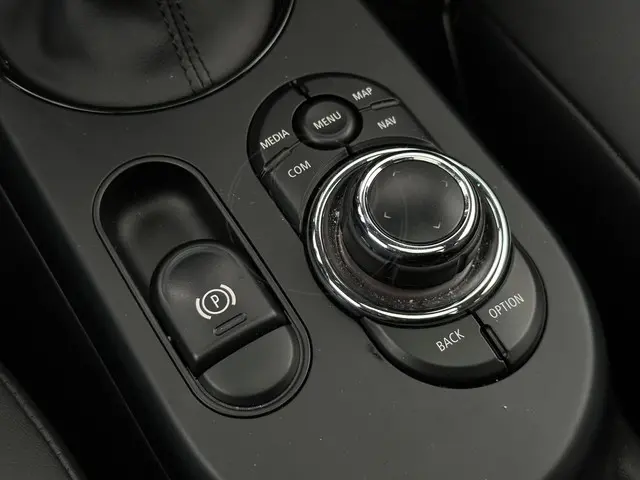 MINI Electric Mini MINI Yours 33 kWh 2021 Elektrisch 32