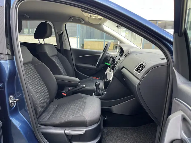 Volkswagen Polo 1.0 Comfortline Edition 2016 Benzine 25