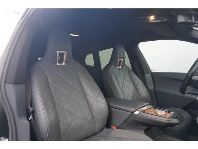 BMW iX xDrive40 2022 Elektrisch 9