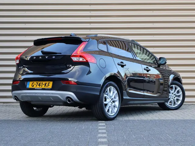Volvo V40 Cross Country T3 Polar+ Luxury 2019 Benzine 24