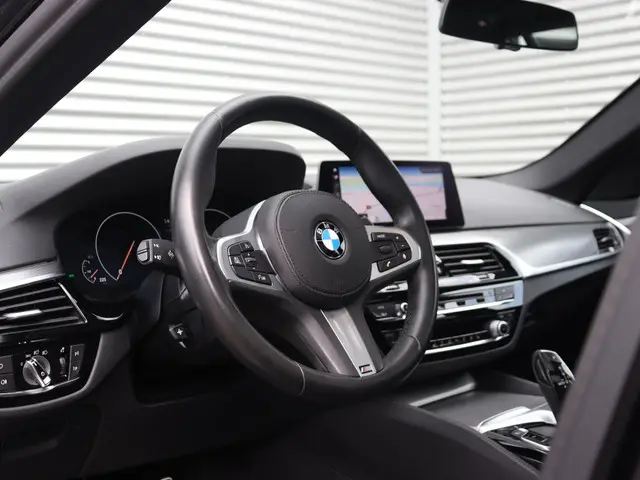 BMW 5 Serie Touring 520i 2019 Benzine 13