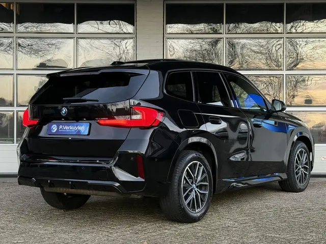 BMW X1 xDrive25e M SPORT 2025 Hybride Benzine 8