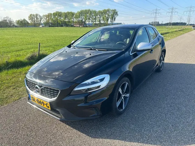 Volvo V40 2.0 T4 Bns Sport PRIJS IS EX BPM ! 2018 Benzine 1
