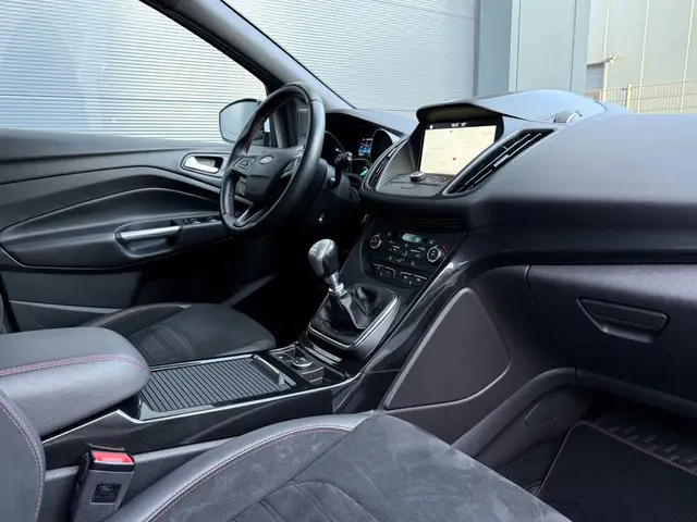 Ford Kuga 1.5 EcoBoost ST Line 2018 Benzine 16