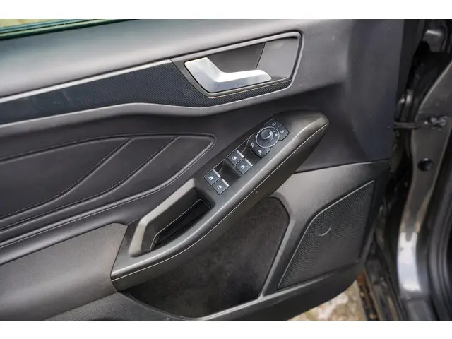 Ford Focus 1.0 EcoBoost Hybrid ST Line 2024 Benzine 14
